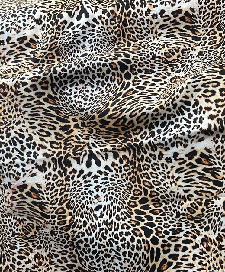 100% Cotton 55"/140cm wide Cheetah Animal Skin Print Fabric + Face Masks Use D